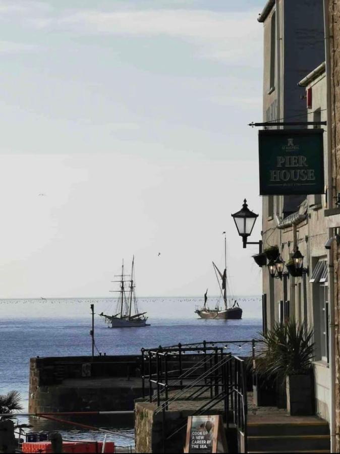 Hotel Stunning Yacht Sea Lion In Charlestown Harbour, Cornwall Exterior foto